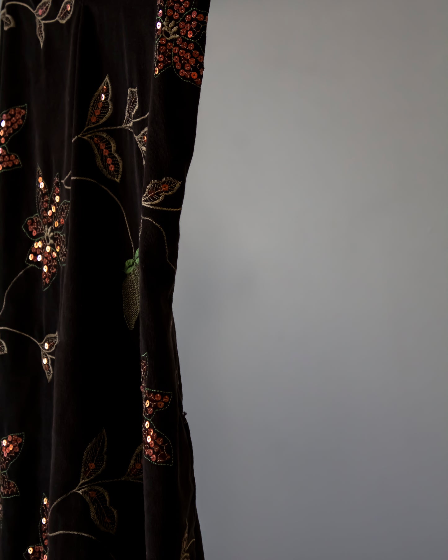 Abito Velluto Ricami